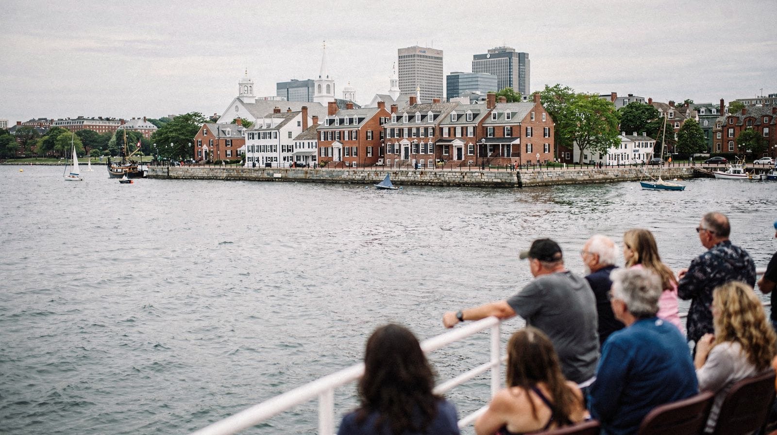 Dîner-croisières dans le port de Boston : à quoi s'attendre