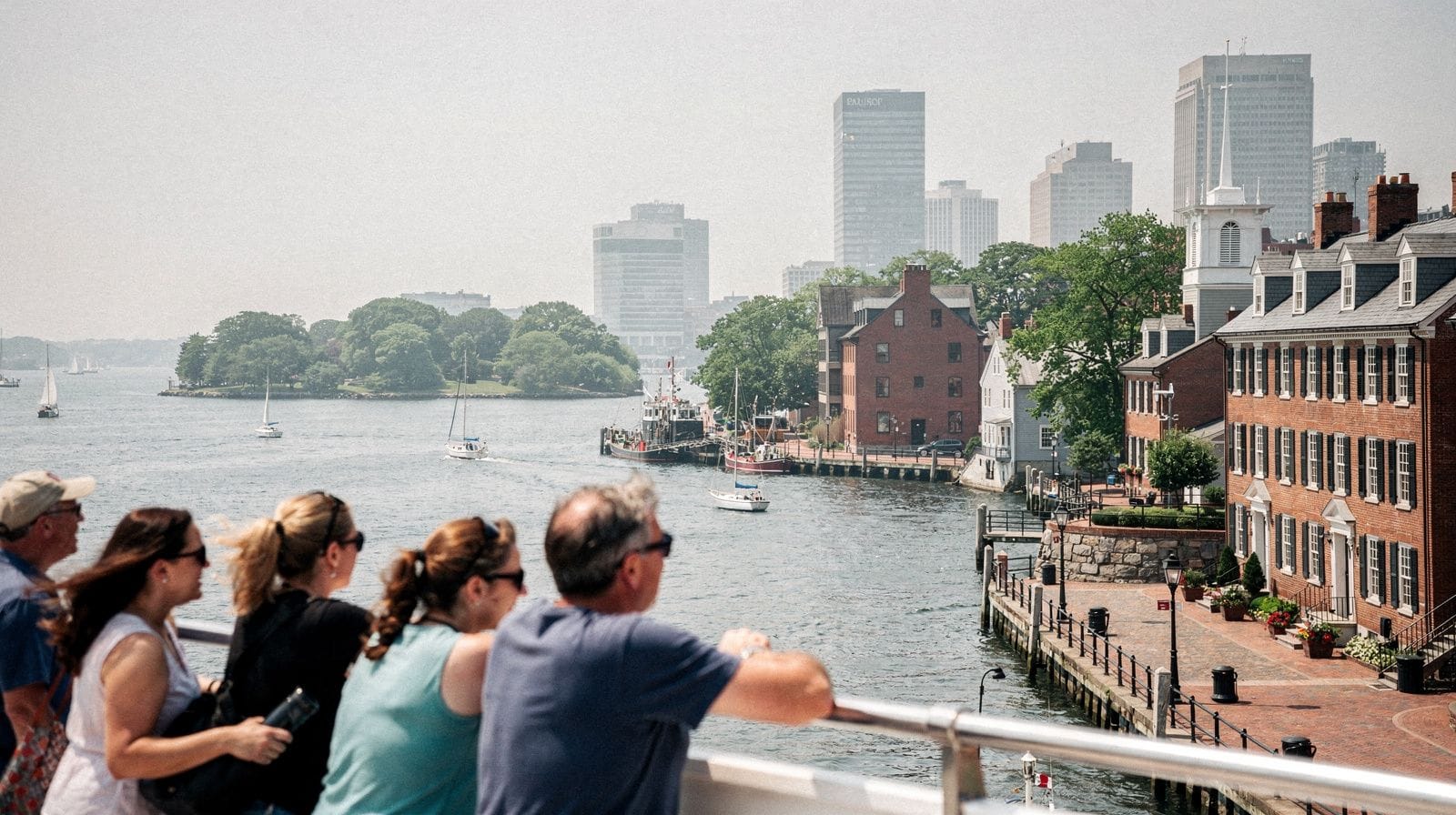 Voir l'USS Constitution depuis l'eau